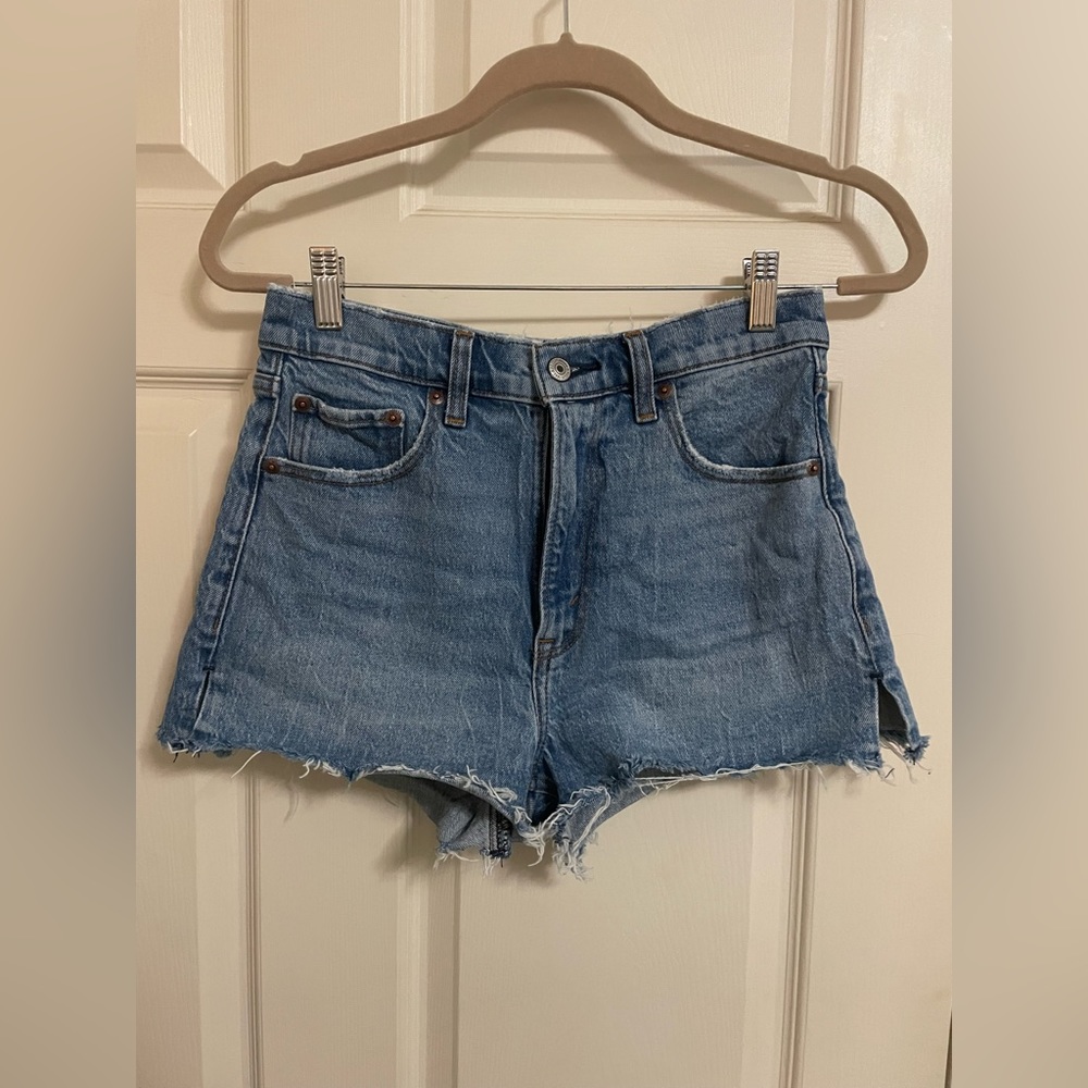 Abercrombie & Fitch High Rise Mom Short